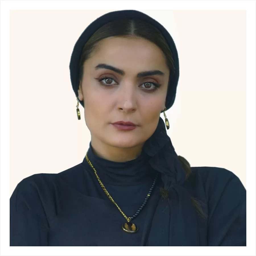 السا فیروزآذر