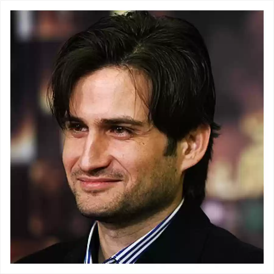 پویا امینی