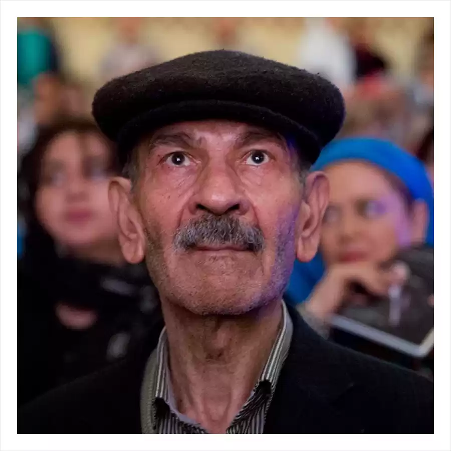 فردوس کاویانی