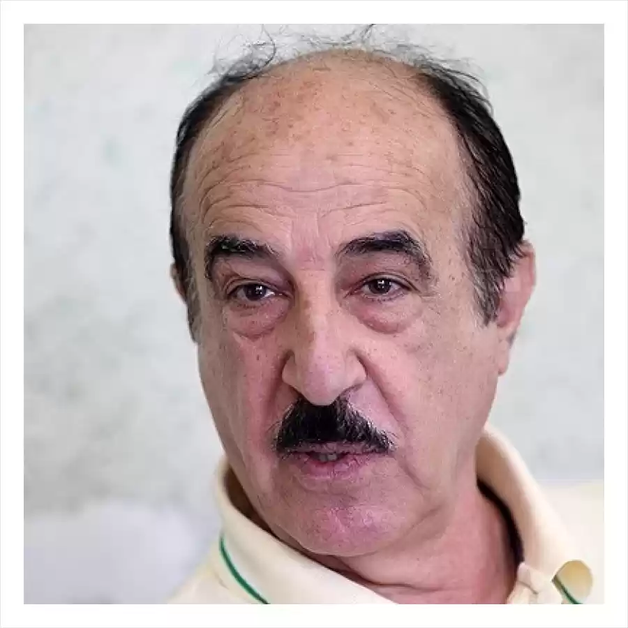 منوچهر آذری