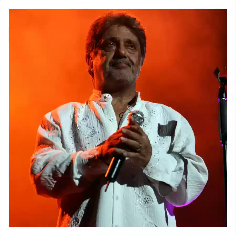 داریوش (خواننده)